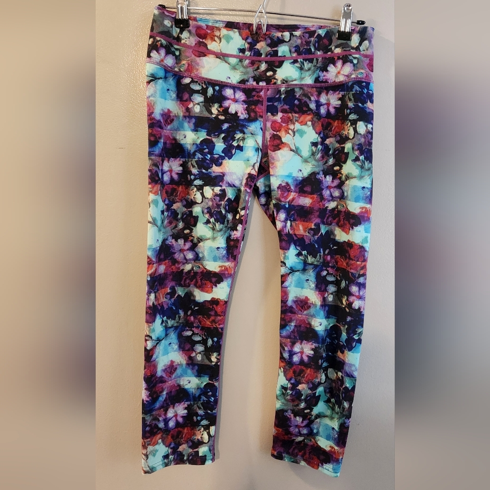 Athleta Floral Capri